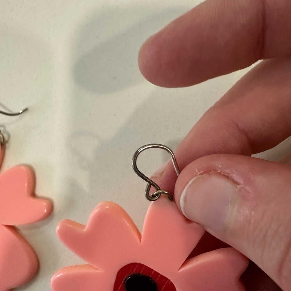 Woll Jewelry Poppy Acrylic earrings - Picture 2 of 3